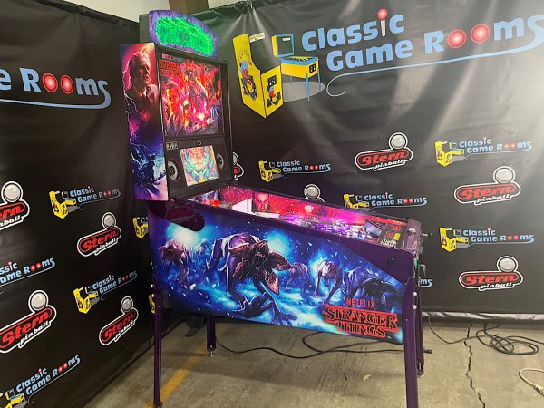 Stranger Things Limited Edition Pinball Machine With topper